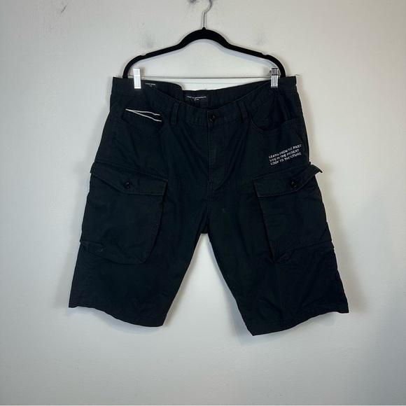 Cult of Individuality | Black Graphic Rocker Cargo Shorts Men's Size 40 - Picture 1 of 9
